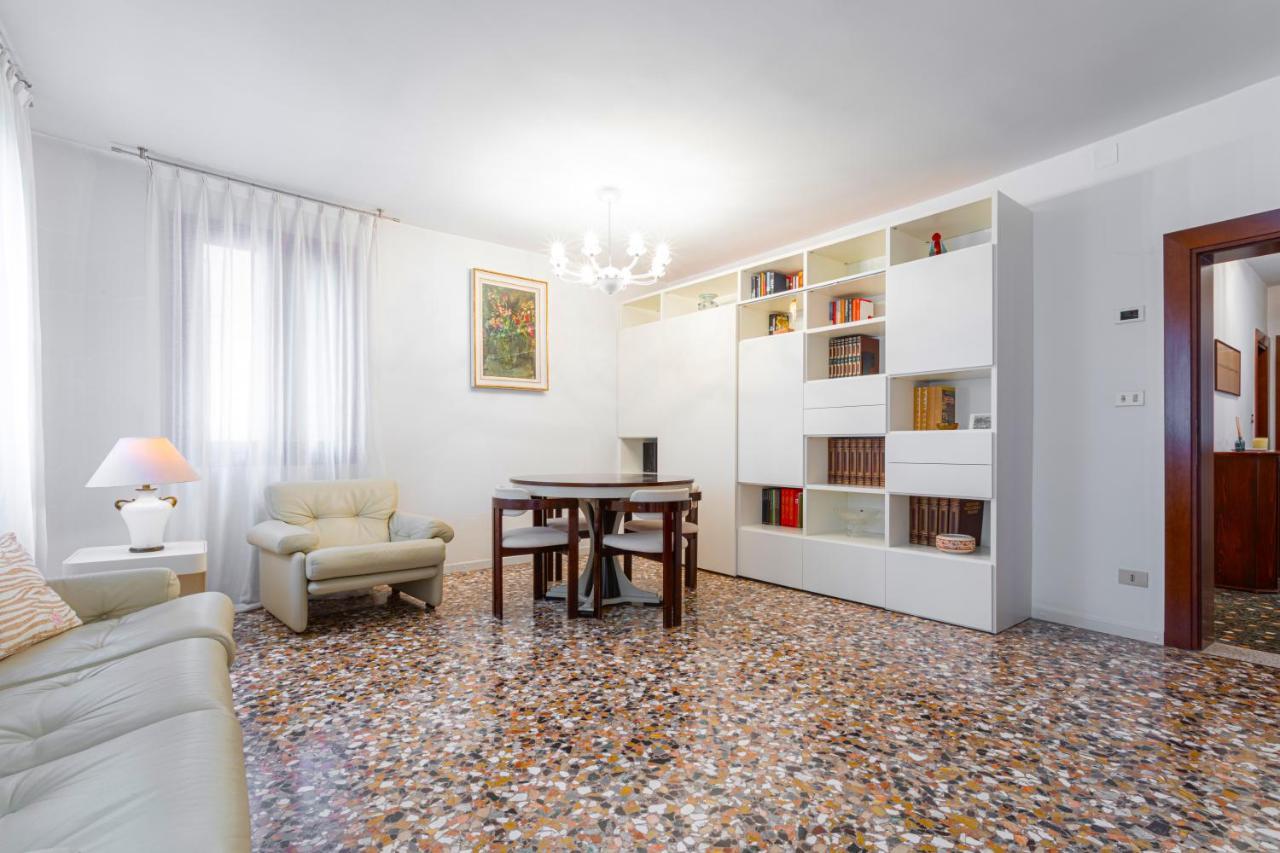 Canale View - S. Agostino Appartement